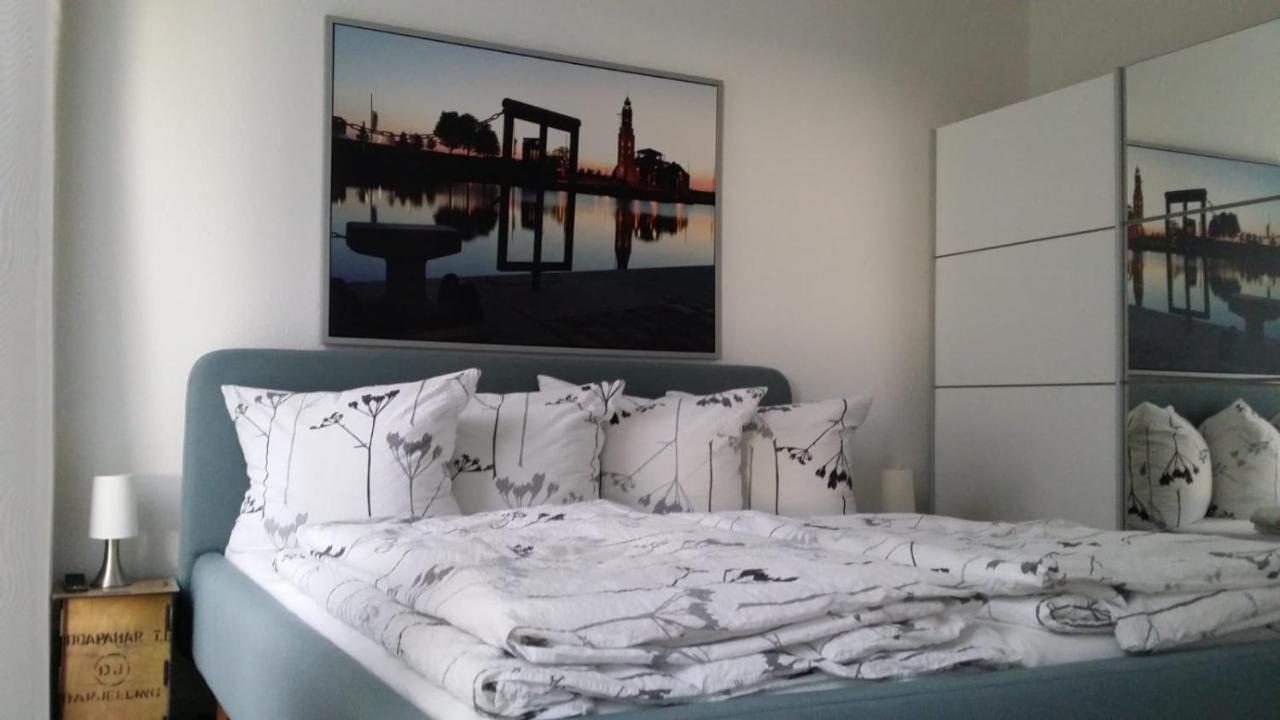 Ferienwohnung Romeike "Newport" Бремерхавен Екстериор снимка