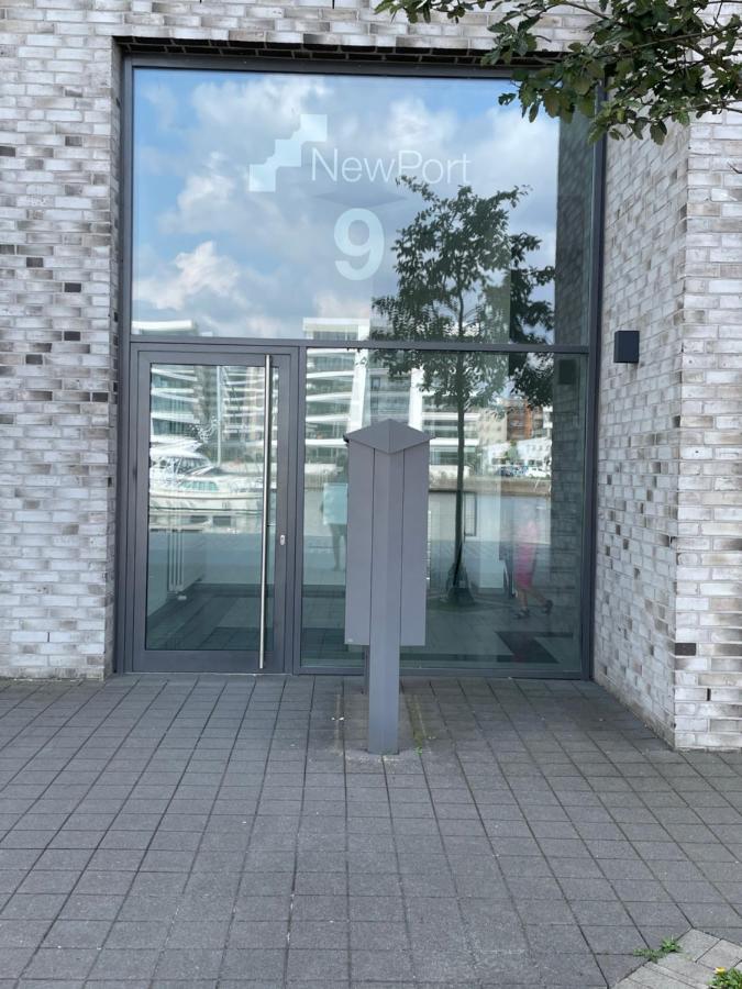 Ferienwohnung Romeike "Newport" Бремерхавен Екстериор снимка